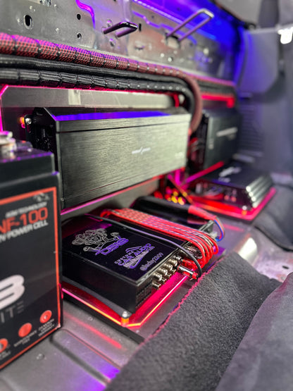 JeeP GLADIATOR Custom AMP RACK.